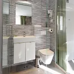Rokos Superior Downtown - Comfortable With Private Bathrooms - Perfect Location For Exploring Diocletian's Palace And The Gastronomy Of Within Walking Distance Сплит