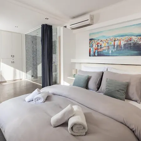 Rokos Superior Downtown - Comfortable With Private Bathrooms - Perfect Location For Exploring Diocletian's Palace And The Gastronomy Of Within Walking Distance Penzion Split