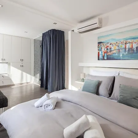 Πανσιόν Rokos Superior Downtown - Comfortable With Private Bathrooms - Perfect Location For Exploring Diocletian's Palace And The Gastronomy Of Within Walking Distance Σπλιτ