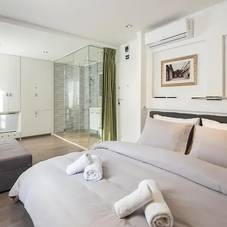 Rokos Superior Downtown - Comfortable With Private Bathrooms - Perfect Location For Exploring Diocletian's Palace And The Gastronomy Of Within Walking Distance 스플리트