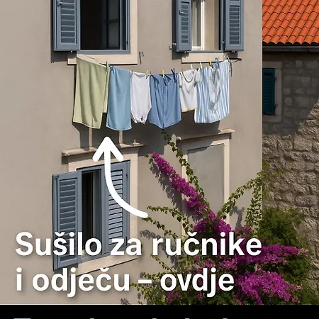Rokos Superior Downtown - Comfortable With Private Bathrooms - Perfect Location For Exploring Diocletian's Palace And The Gastronomy Of Within Walking Distance Σπλιτ