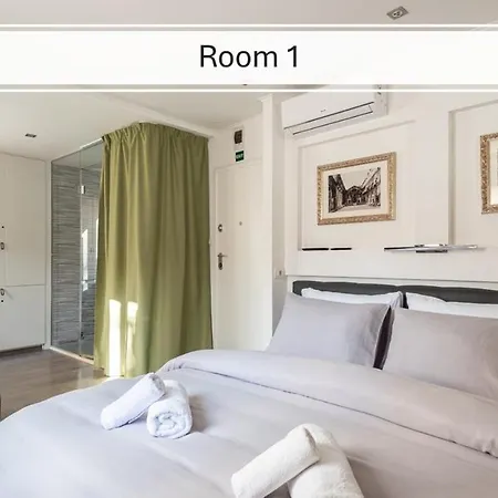 Gæstehus Rokos Superior Downtown - Comfortable With Private Bathrooms - Perfect Location For Exploring Diocletian's Palace And The Gastronomy Of Within Walking Distance Split